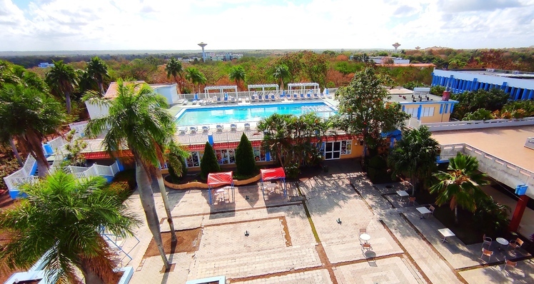 Pisicna del Hotel Las Tunas, Cuba Pisicna del Hotel Las Tunas, Cuba